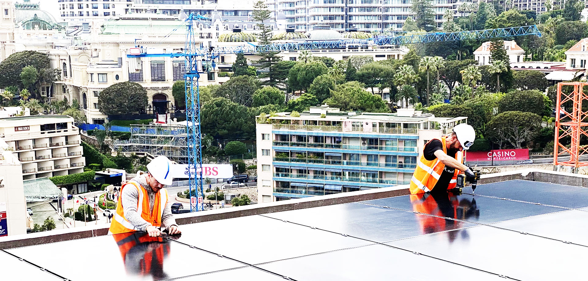 Centrale solaire installée sur un toit à Monaco