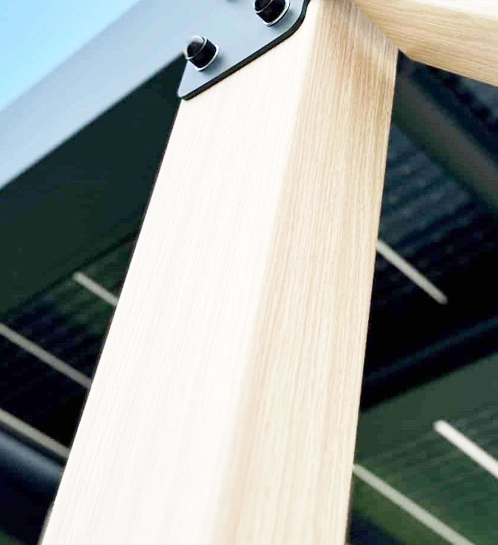 Carport solaire design avec structure élégante et panneaux photovoltaïques intégrés